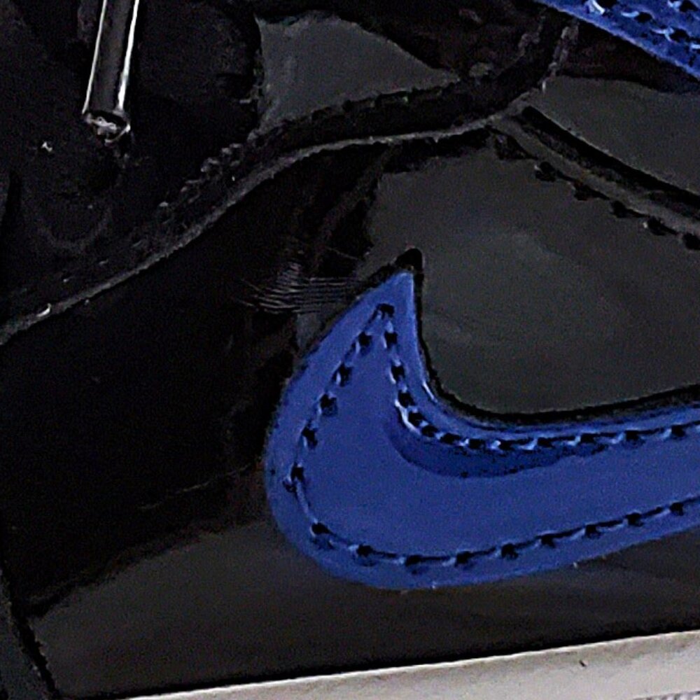 Nike Air Jordan Black/Blue Kid's 1 Retro High OG Patent Bred SZ 10C - Picture 12 of 13
